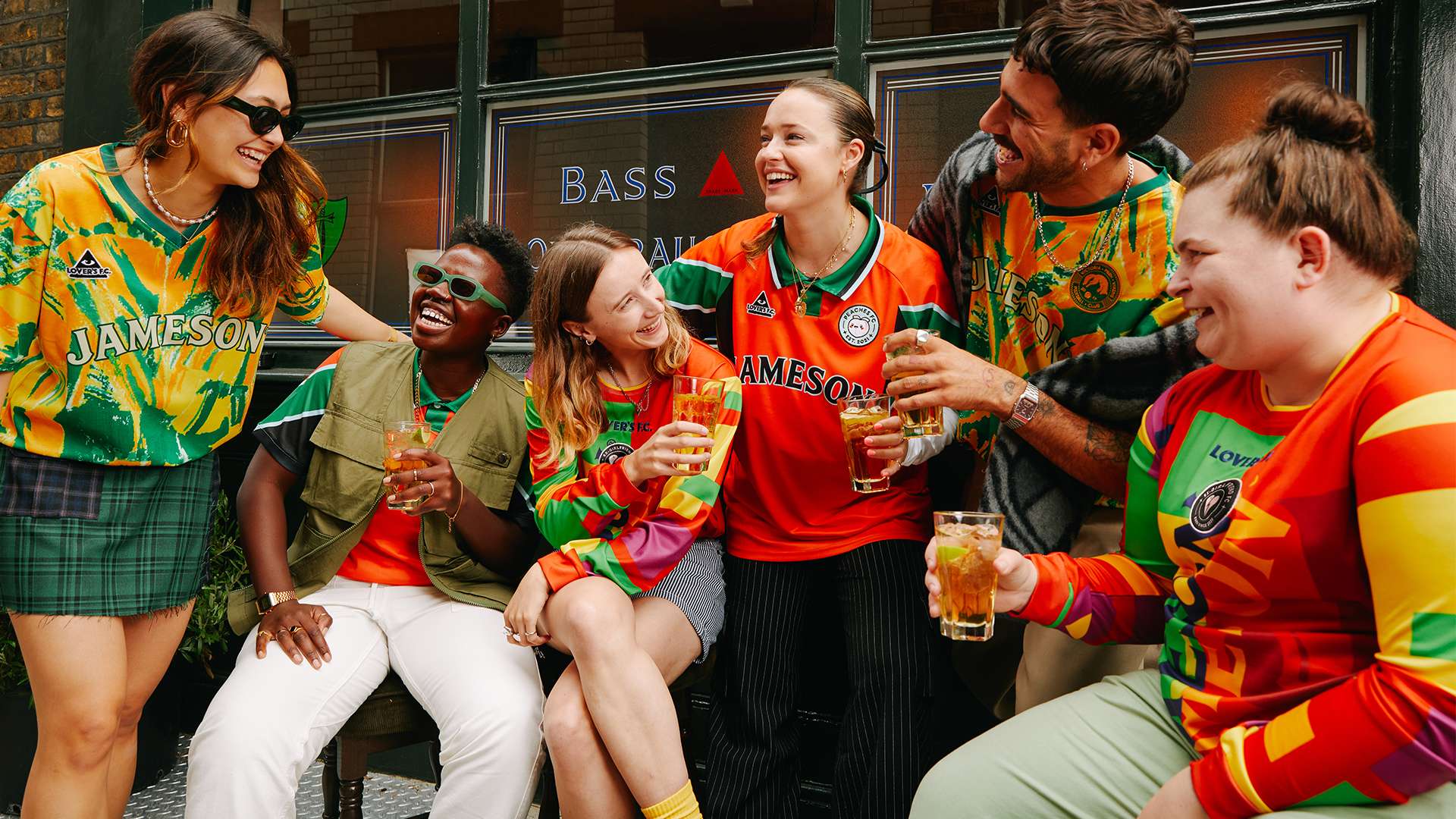 问题上与美 问题上与美